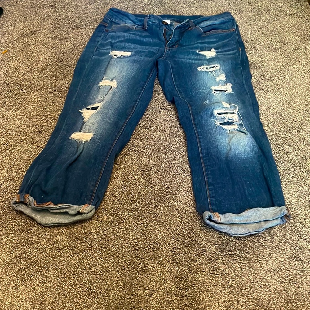 Ripped cropped jeans!!! They are also cuffed!!
